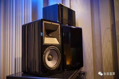 丹尼爾赫茲M8書架音箱 馬克·萊文森設(shè)計的專業(yè)音響杰作